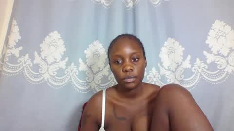 Snapshot of prettydarkskin002 chatting on 03.06.25 SHANIA online show from 03.06.25