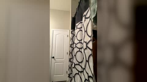 Snapshot of prettyfacefemale chatting on 02.11.26 prettyfacefemale online show from 02.11.26