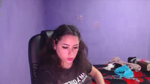 Snapshot of prettyjulliette chatting on 12.20.24 prettyjulliette online show from 12.20.24