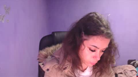 Snapshot of prettyjulliette chatting on 12.21.24 prettyjulliette online show from 12.21.24