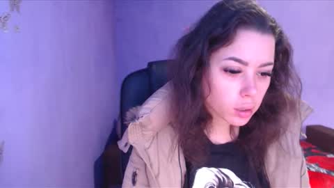 Snapshot of prettyjulliette chatting on 12.23.24 prettyjulliette online show from 12.23.24