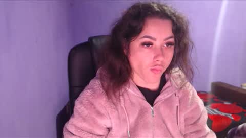 Snapshot of prettyjulliette chatting on 12.29.24 prettyjulliette online show from 12.29.24