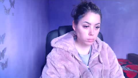 Snapshot of prettyjulliette chatting on 01.04.25 prettyjulliette online show from 01.04.25