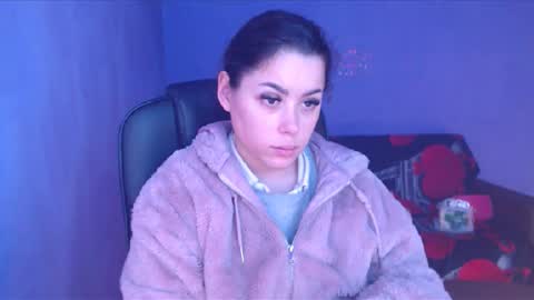 Snapshot of prettyjulliette chatting on 01.14.25 prettyjulliette online show from 01.14.25