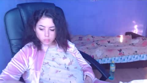 Snapshot of prettyjulliette chatting on 01.24.25 prettyjulliette online show from 01.24.25