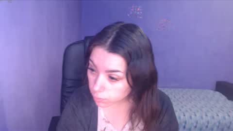 Snapshot of prettyjulliette chatting on 02.04.25 prettyjulliette online show from 02.04.25