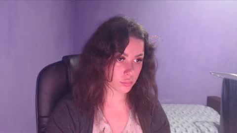 Snapshot of prettyjulliette chatting on 02.04.25 prettyjulliette online show from 02.04.25