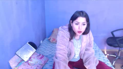 Snapshot of prettyjulliette chatting on 02.21.25 prettyjulliette online show from 02.21.25