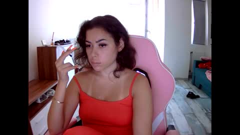 Snapshot of prettyjulliette chatting on 09.10.25 prettyjulliette online show from 09.10.25