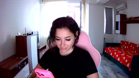 Snapshot of prettyjulliette chatting on 09.24.25 prettyjulliette online show from 09.24.25