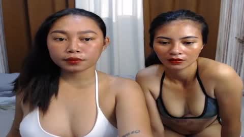 prettylittle_lady online show from 10.24.25