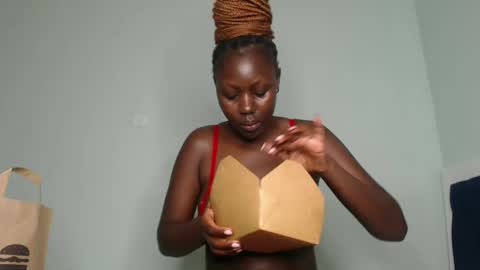 Lizzy online show from 02.15.25