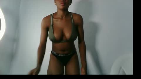 evelyn online show from 10.09.25