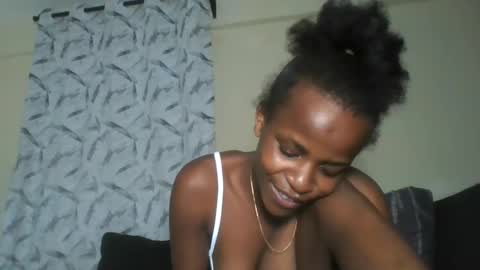 Snapshot of prettypussy_24 chatting on 06.08.26 prettypussy_24 online show from 06.08.26