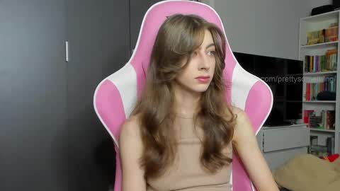 Sophie  next stream will be at Monday  i will wait you guys  online show from 10.23.25