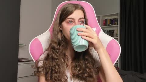Sophie  next stream will be at Monday  i will wait you guys  online show from 05.11.26