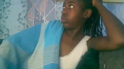 prettyzuzu online show from 10.29.25