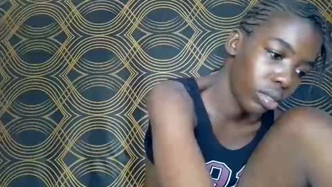 prettyzuzu online show from 11.10.25