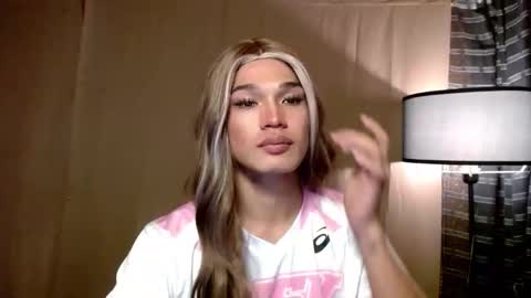 Snapshot of pricelessbeautyxxx chatting on 12.04.25 TINA online show from 12.04.25