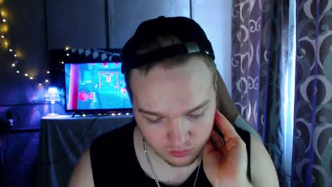 Snapshot of princ4real chatting on 02.13.25 prince online show from 02.13.25