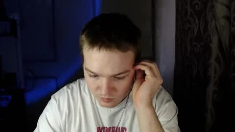 Snapshot of princ4real chatting on 03.11.25 prince online show from 03.11.25