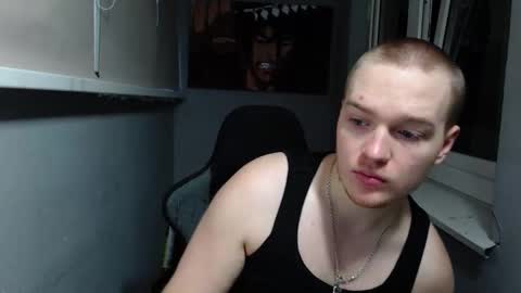 Snapshot of princ4real chatting on 10.05.25 prince online show from 10.05.25