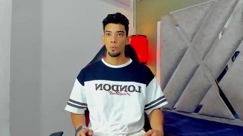 prince_arthur77 online show from 12.02.25