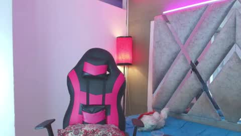 prince_arthur77 online show from 04.16.26