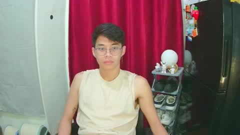 Snapshot of prince_harrison chatting on 10.10.25 prince_harrison online show from 10.10.25