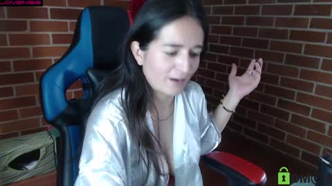 Snapshot of princesa_leia_zathur chatting on 05.30.26 Leia online show from 05.30.26