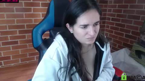 Snapshot of princesa_leia_zathur chatting on 06.19.26 Leia online show from 06.19.26