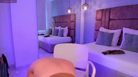 Paris online show from 03.07.25