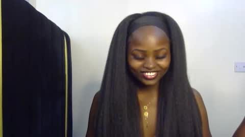 Snapshot of princess_bee1 chatting on 09.29.25 princess online show from 09.29.25