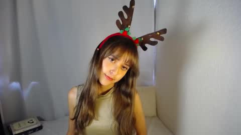 Snapshot of princess_emily69 chatting on 12.30.24 Emily online show from 12.30.24