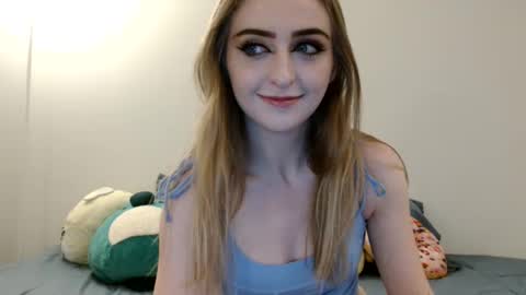 Snapshot of princess_peach_x chatting on 12.10.24 Tiffany online show from 12.10.24