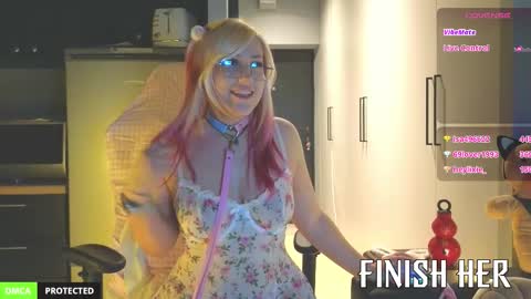 Yo Im Sofiee online show from 03.30.26