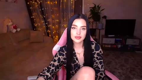 princessamira1 online show from 12.04.25