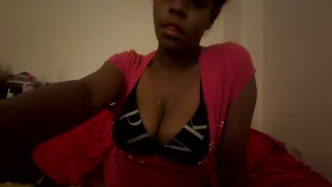 Snapshot of princessbellawellababy chatting on 07.18.26 princessbellawellababy online show from 07.18.26