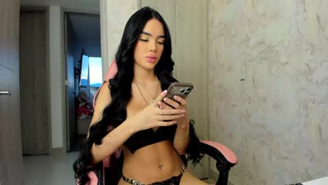 Luciana Alzate  online show from 05.13.26