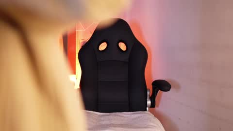 Lu online show from 04.06.26