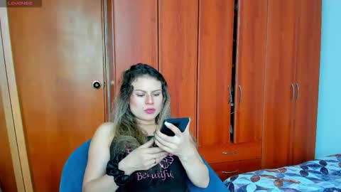 princessmariana25 online show from 03.17.26