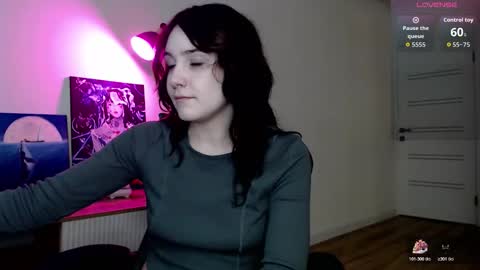 18 y.o online show from 11.18.25