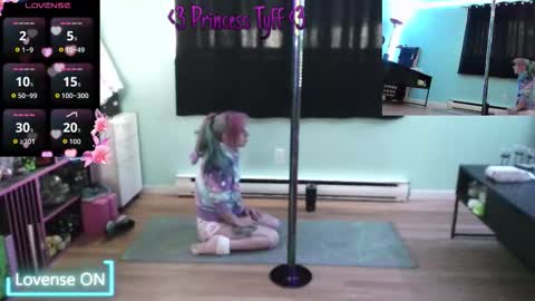 Snapshot of princesstyff chatting on 02.23.26 Tyff et Blast online show from 02.23.26