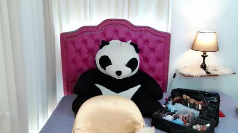 Snapshot of princessyanzy chatting on 04.25.26 princessyanzy1 online show from 04.25.26