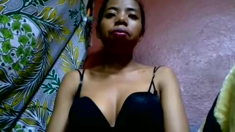 Snapshot of prisca880319 chatting on 06.15.26 prisca880319 online show from 06.15.26