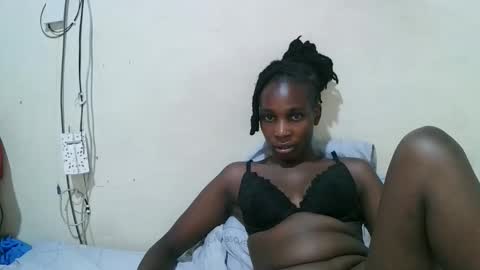 pritty_amber online show from 04.18.26