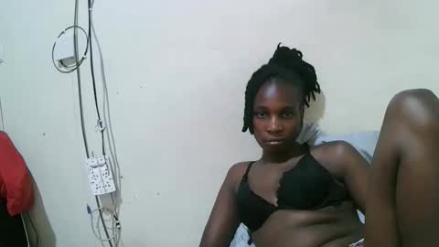 pritty_amber online show from 04.18.26