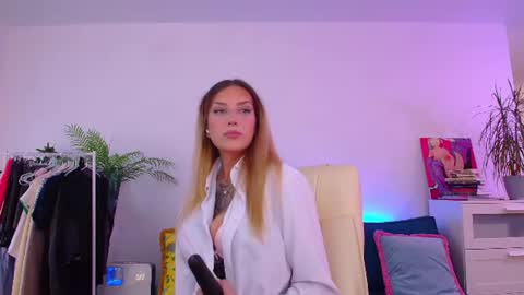 Nansy online show from 07.12.26