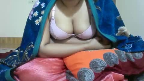 Snapshot of priyonti34 chatting on 12.10.24 Priyonti ganguli online show from 12.10.24