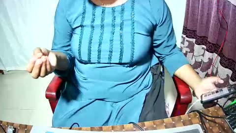 Priyonti ganguli online show from 12.04.25